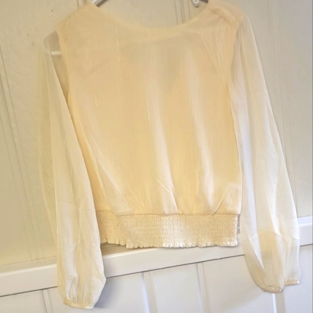 Japna Cream‎ Blouse